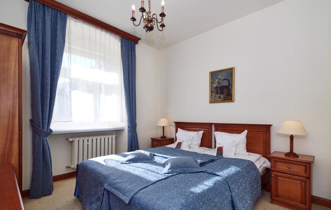 Zamek Na Skale Hotel Тшебешовице Екстериор снимка